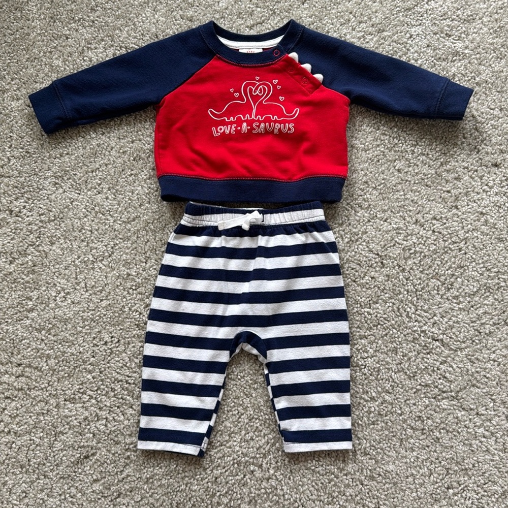 Baby Cat & Jack Love-A-Saurus Valentine Holiday Set